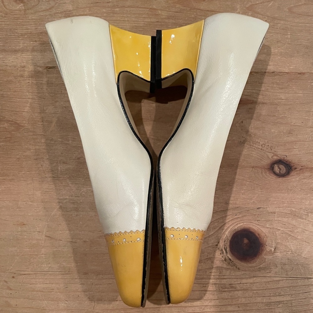 Vintage Etienne Aigner cream yellow patent leather shoes Classy Old Money 7M - Picture 6 of 7